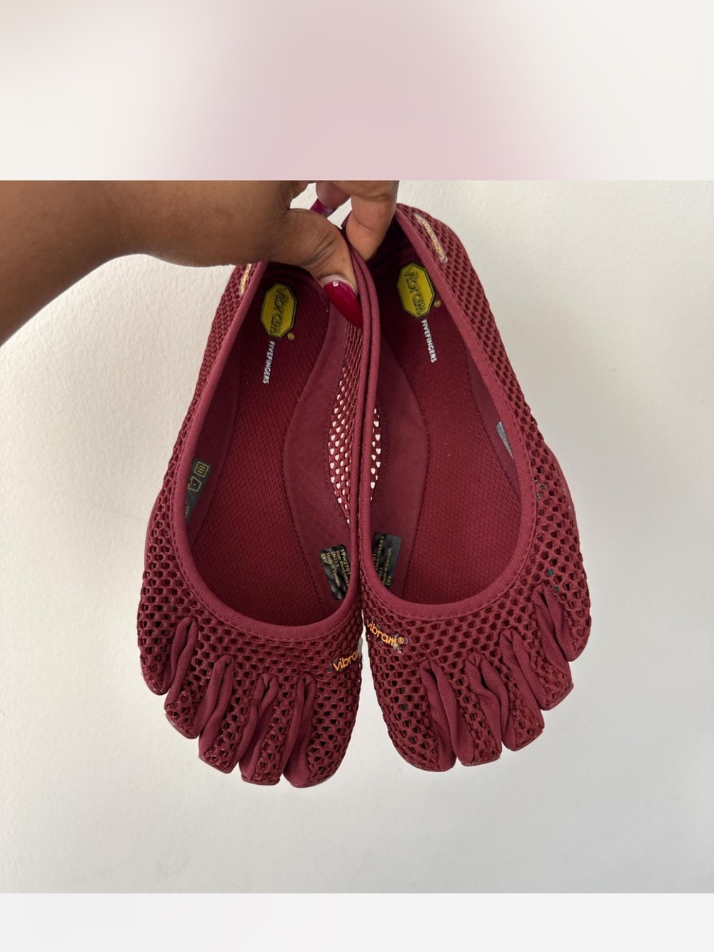 Vibram Women's Burgundy FiveFingers Mesh Toe Flats